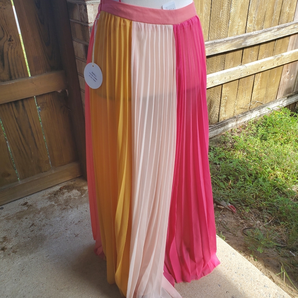 Luxxel Colorblock Pleated Maxi Skirt in Pink, Coral, Yellow & Cream - Picture 8 of 10